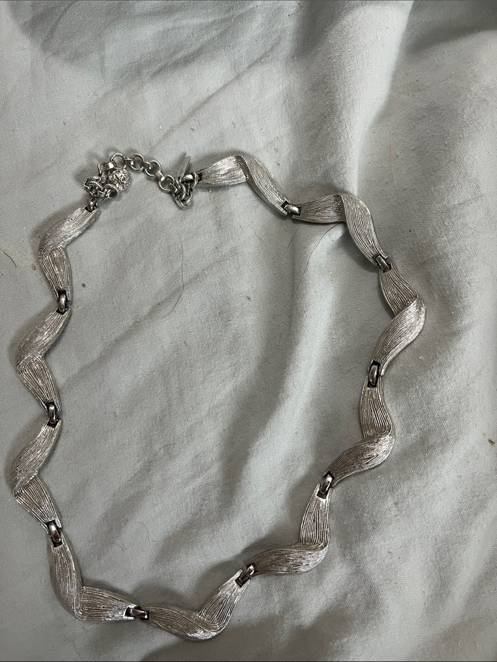 Vintage 1980’s Monet Silver Tone Wave-Link Choker